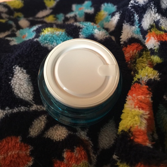 Estée Lauder Firm + Fill Eye Cream Step 1 ONLY - Picture 4 of 4